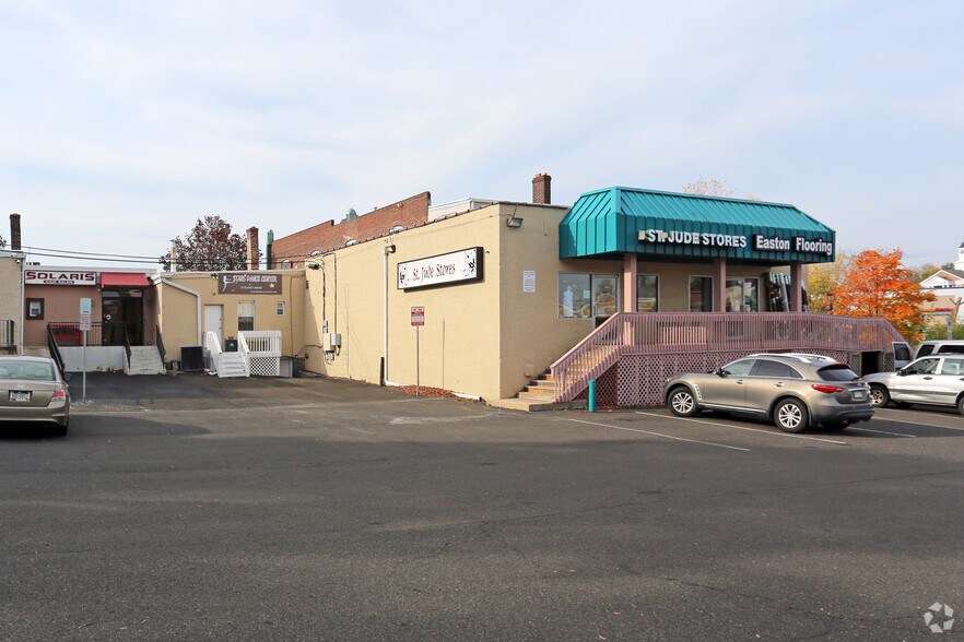 More Photos Of 109-133 N York Rd, Willow Grove Unknown For Lease