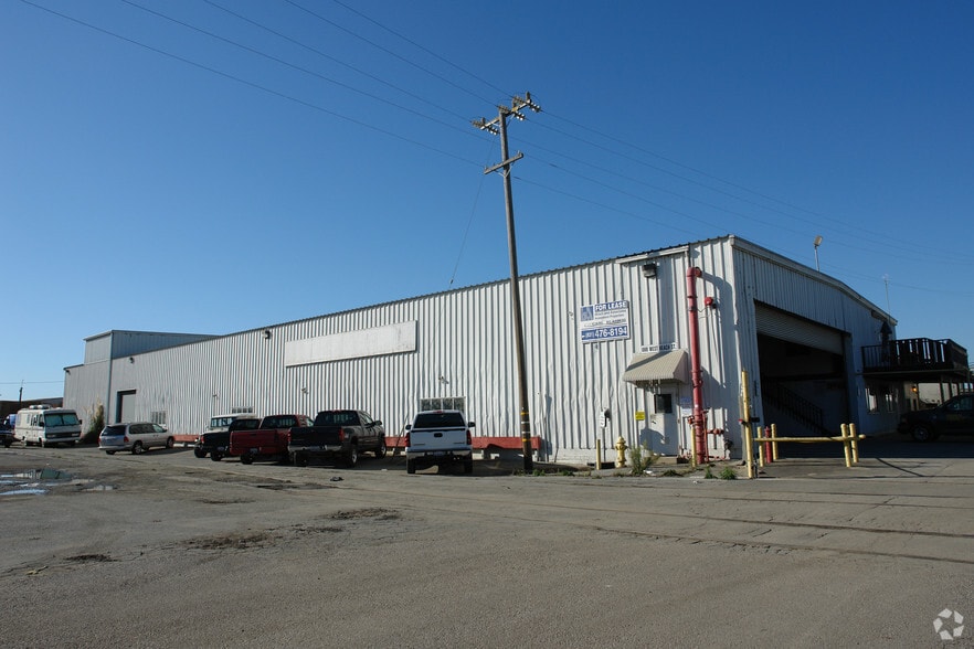 More Photos Of 880 W Beach Rd, Watsonville Warehouse For Sale