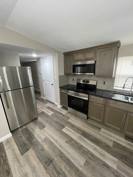 More Photos Of 3041 Meyer Rd, Festus Manufactured Housing Mobile Home Park For Sale