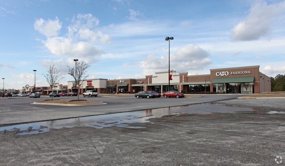 More Photos Of 3012-3058 Anvil Block Rd, Ellenwood Storefront For Lease