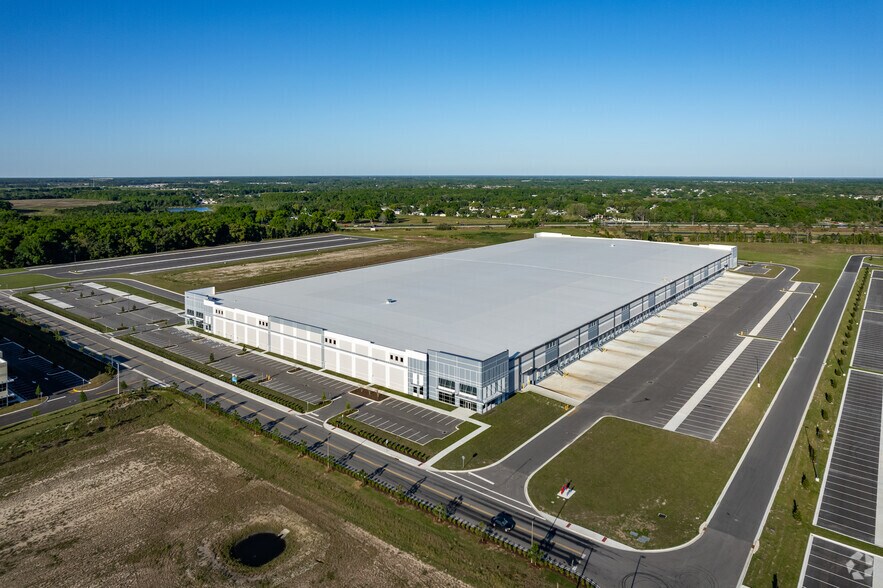 More Photos Of 4701 Apopka Logistics Pky, Apopka Unknown For Lease
