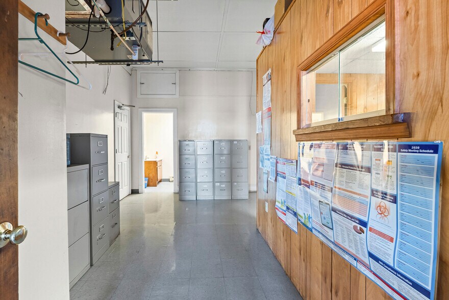 More Photos Of 1336 Main St, Dillwyn Auto Dealership For Sale