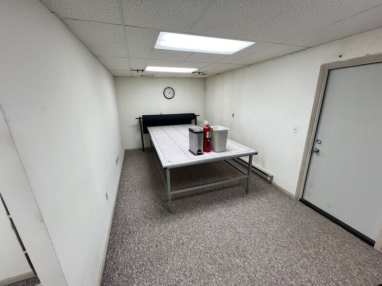 More Photos Of 1244 River View Dr, Cody Office For Lease