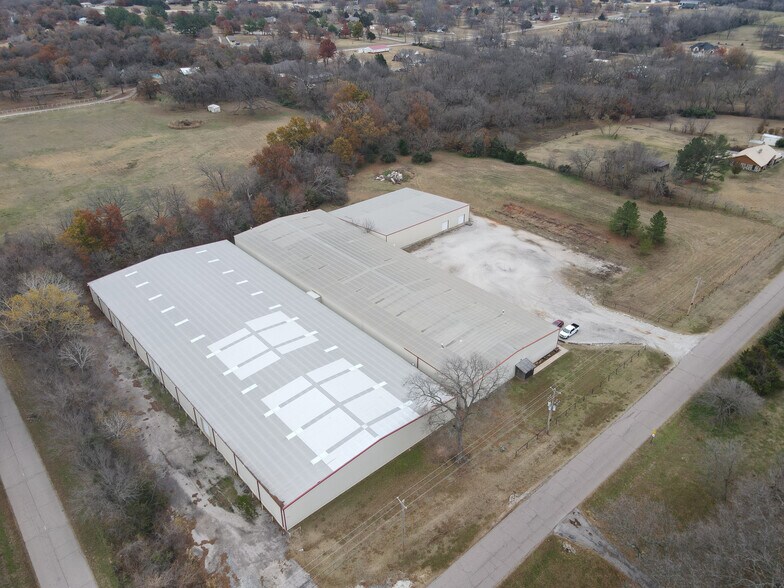 More Photos Of 20075 Malone Rd, Tecumseh Warehouse For Sale