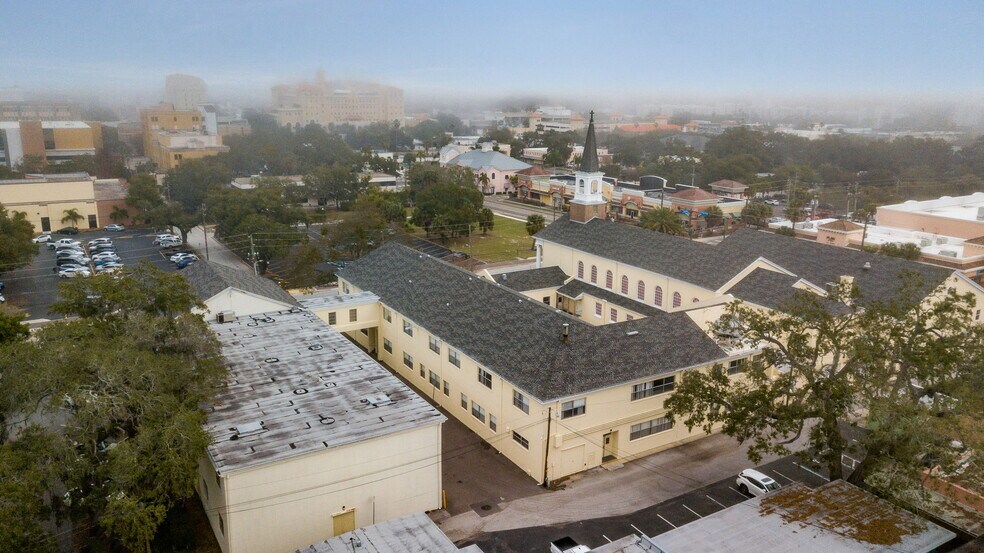 More Photos Of 411 Turner St, Clearwater Religious Facility For Lease