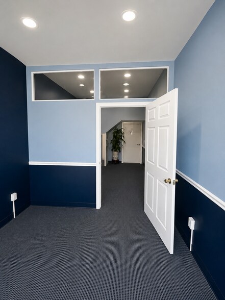 More Photos Of 1700 Bedford St, Stamford Office For Lease