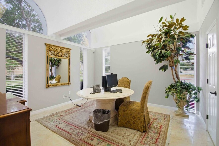 More Photos Of 1400 4th Ave, Bradenton Office Residential For Sale