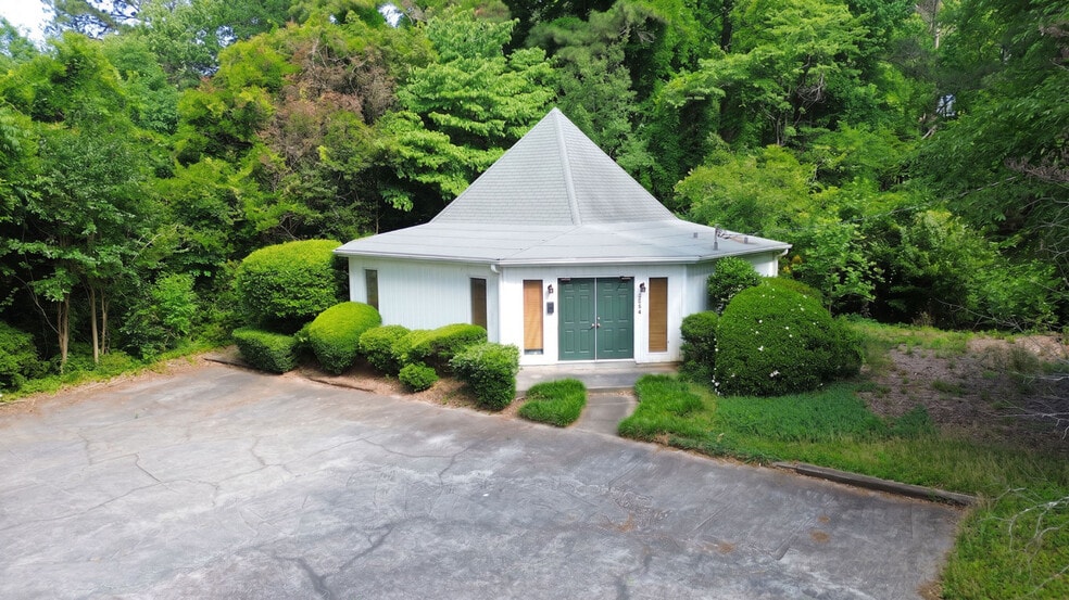 More Photos Of 2054 Harobi Dr, Tucker Flex For Sale