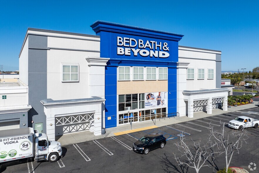 More Photos Of 14351 Hindry Ave, Hawthorne Freestanding For Lease