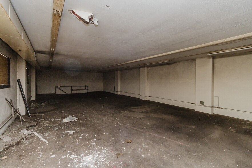 More Photos Of 470 N Seneca St, Wichita Warehouse For Sale