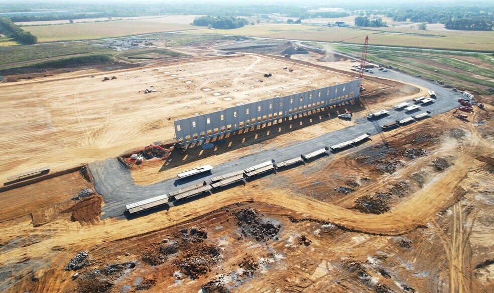 More Photos Of Silver Spring Route 11-Building 1, Mechanicsburg Unknown For Lease