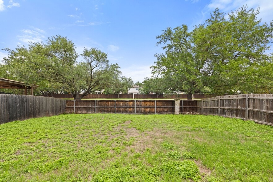More Photos Of 4416 Campo Verde Dr, Austin Multifamily For Sale