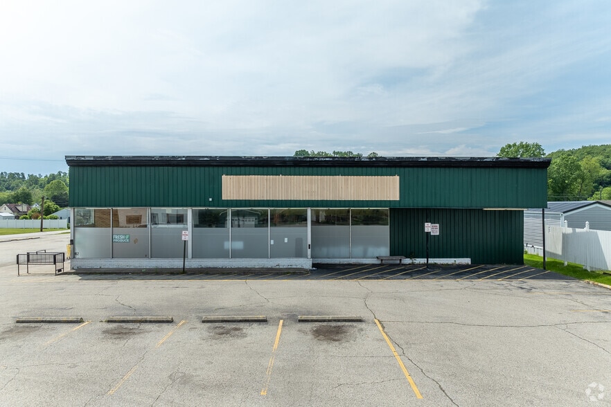 More Photos Of 412 Wurtland Ave, Greenup Freestanding For Lease