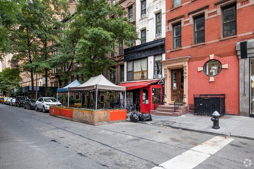 More Photos Of 103 W 70th St, New York Apartments For Lease