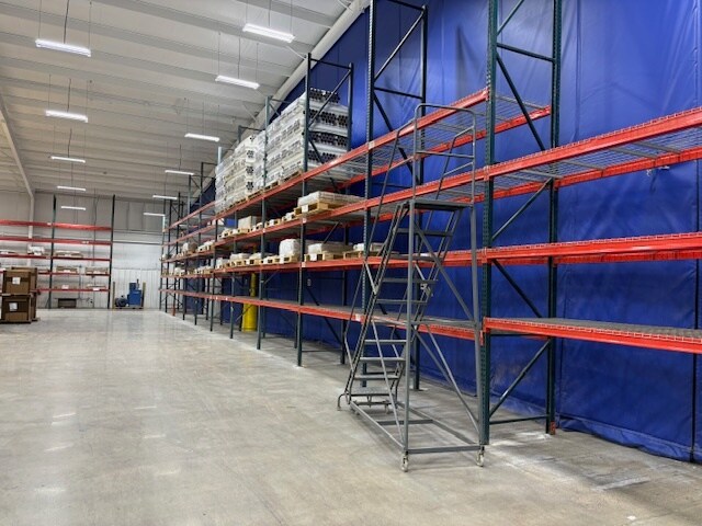 More Photos Of 899 Industrial Dr, Lewisburg Warehouse For Lease