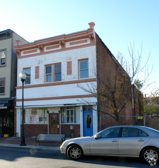 More Photos Of 81 Smith St, Perth Amboy Storefront Retail Residential For Sale
