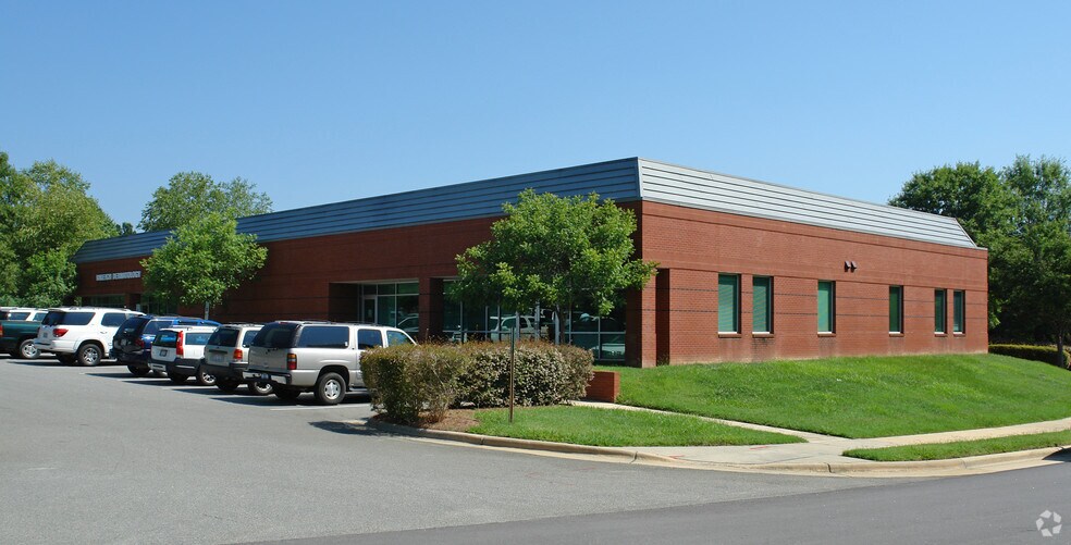More Photos Of 800 Springfield Commons Dr, Raleigh Medical For Lease