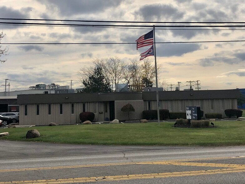 Primary Photo Of 7420 Worthington Galena Rd, Columbus Office For Sale