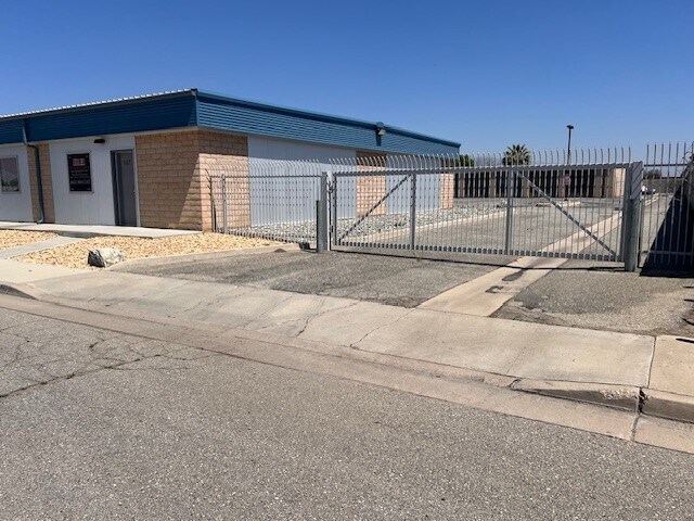 More Photos Of 501 Workman St, Bakersfield Light Distribution For Lease