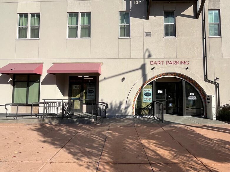 More Photos Of 1400-1498 San Leandro Blvd, San Leandro Apartments For Lease