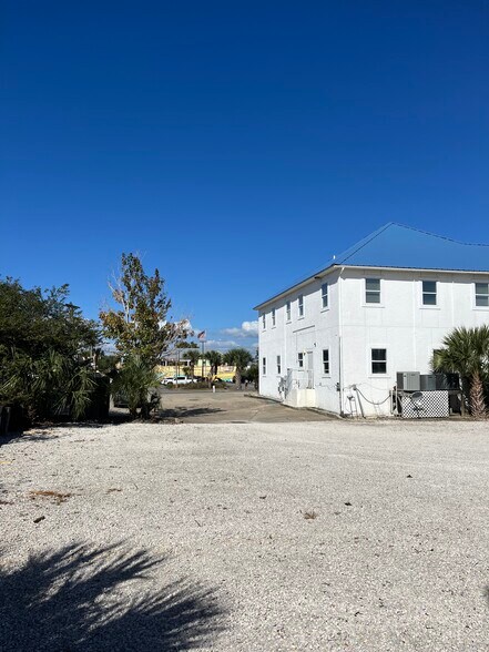 More Photos Of 645 Gulf Shores Pky, Gulf Shores Office For Sale