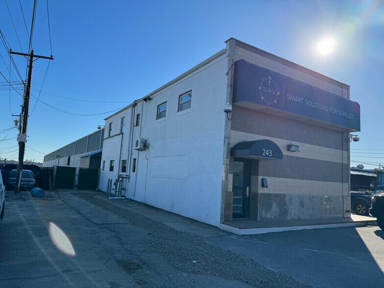 More Photos Of 243 Skidmore Rd, Deer Park Warehouse For Sale