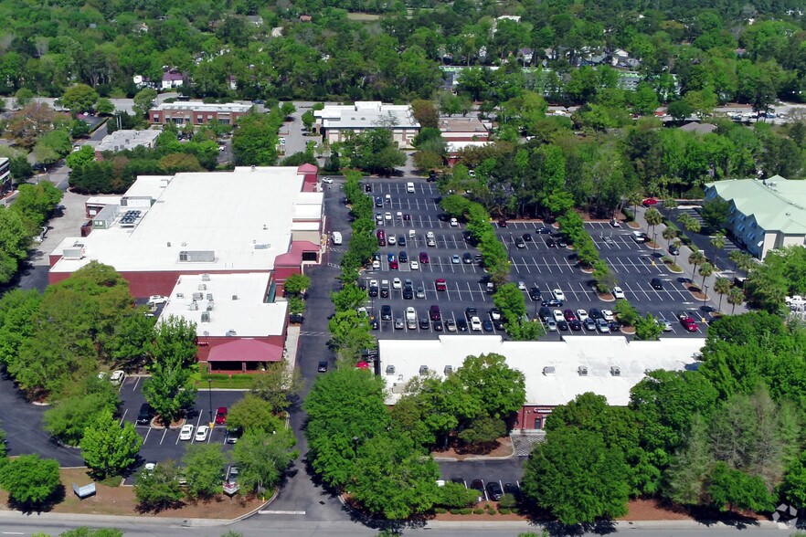 More Photos Of 1909 N Highway 17, Mount Pleasant Unknown For Lease