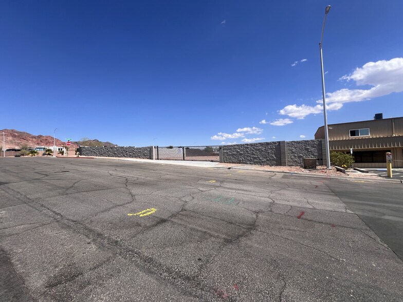More Photos Of 711 Wells Rd, Boulder City Land For Lease