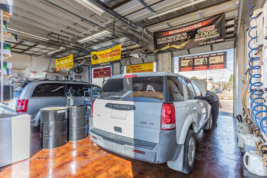 More Photos Of 731 N Germantown Pkwy, Cordova Auto Repair For Sale