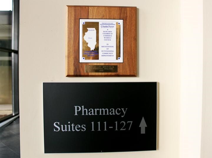 More Photos Of 860 Summit St, Elgin Medical For Lease