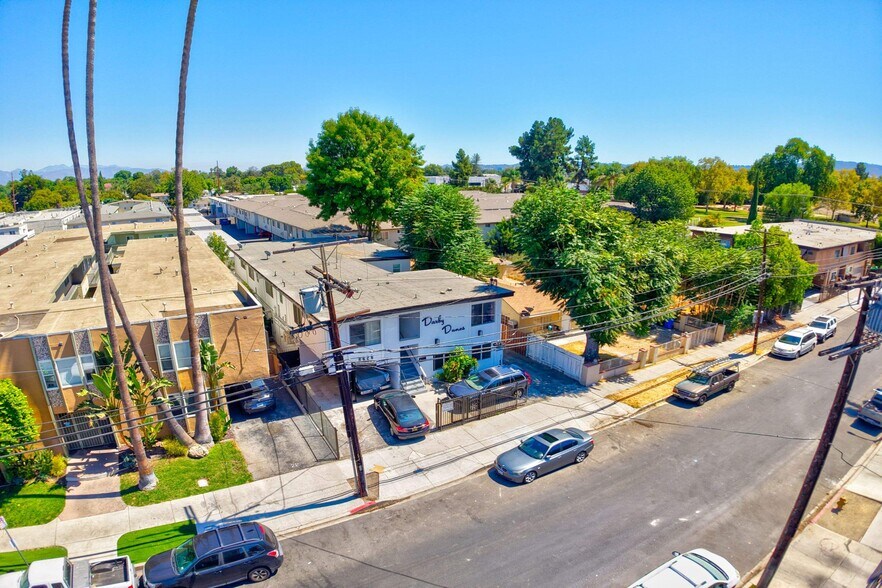 More Photos Of 6626 Darby Ave, Reseda Apartments For Sale