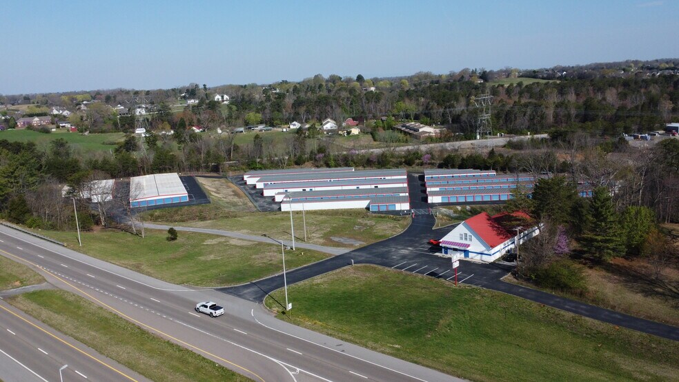 Primary Photo Of 1915 W Lamar Alexander Pky, Maryville Self Storage For Sale