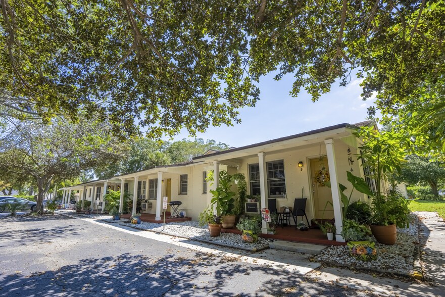 More Photos Of 325 NW Spanish River Blvd, Boca Raton Apartments For Sale