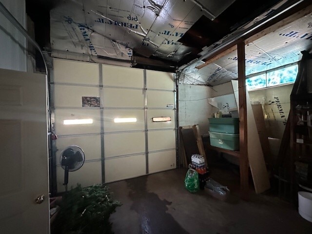 More Photos Of 269 S Main St, Lobelville Light Distribution For Sale