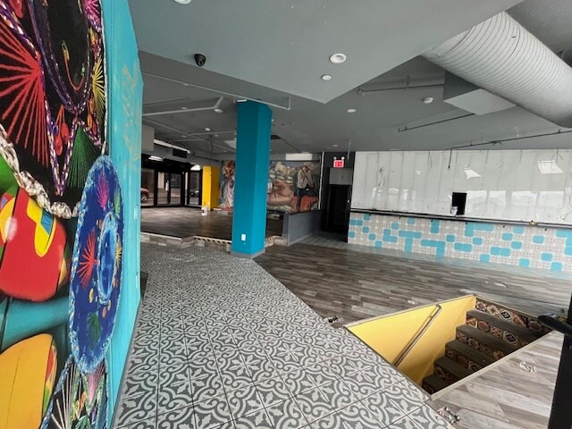 More Photos Of 4001 Northern Blvd, Long Island City Restaurant For Lease