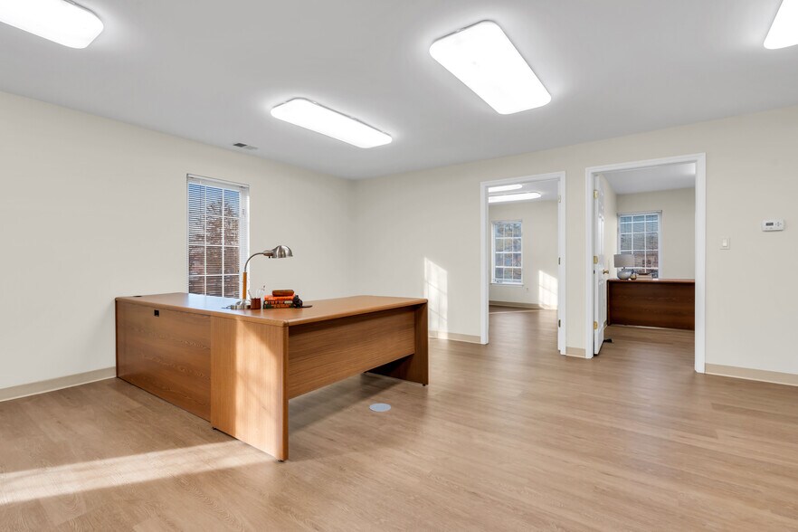 More Photos Of 1 Bethany Rd, Hazlet Office For Lease