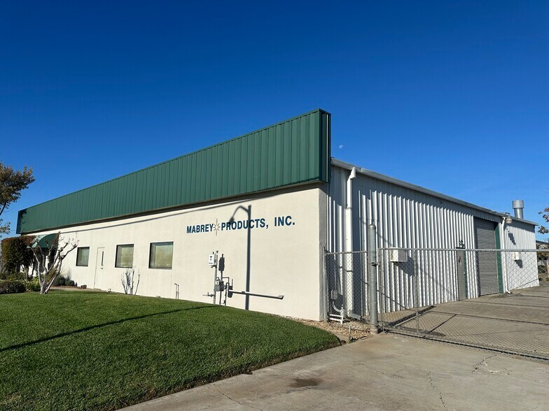 More Photos Of 200 Ryan Ave, Chico Manufacturing For Sale