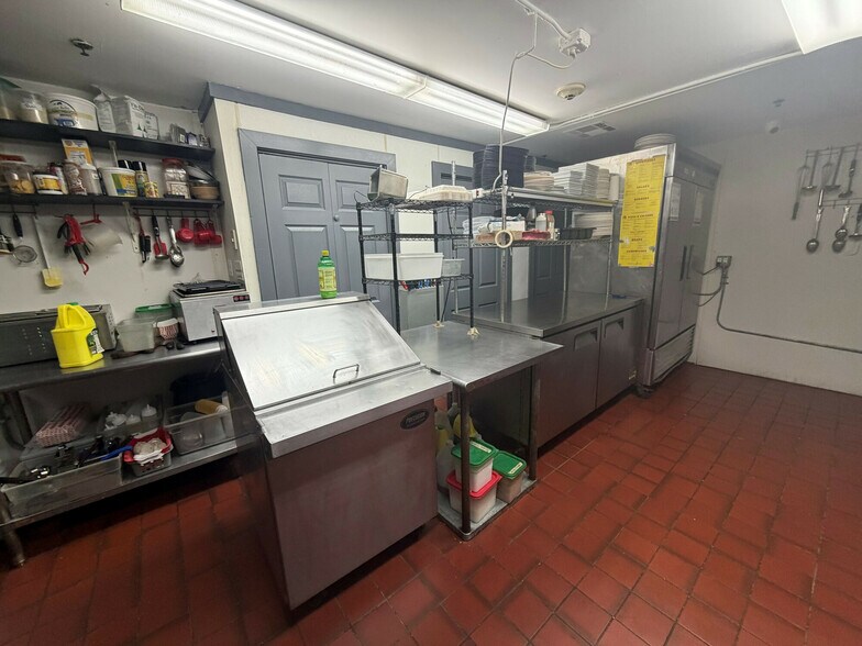 More Photos Of 325 Farnum Pike, Smithfield Restaurant For Sale