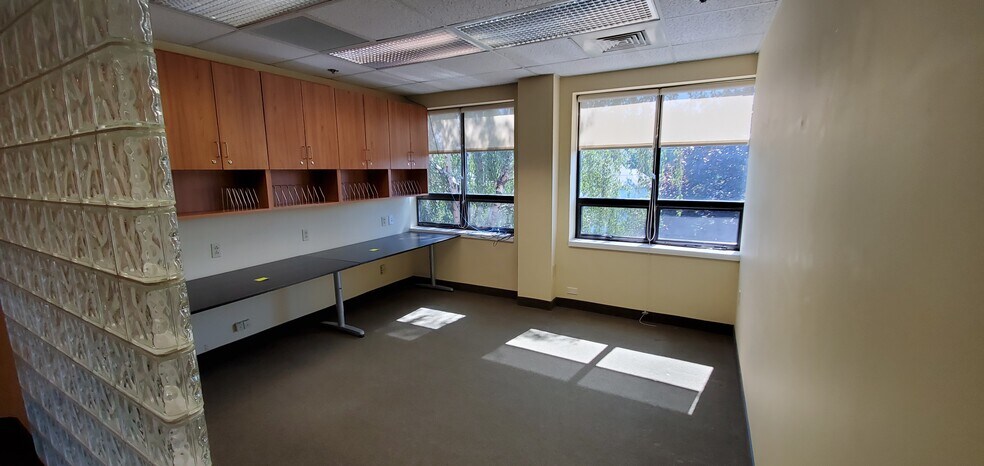 More Photos Of 955 Main St, Winchester Medical For Lease