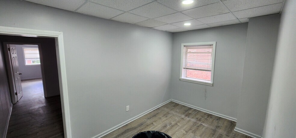 More Photos Of 68-72 Main St, Woodbridge Storefront Retail Residential For Lease