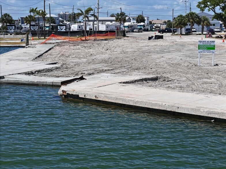 More Photos Of 1100 Main St, Fort Myers Beach Land For Sale