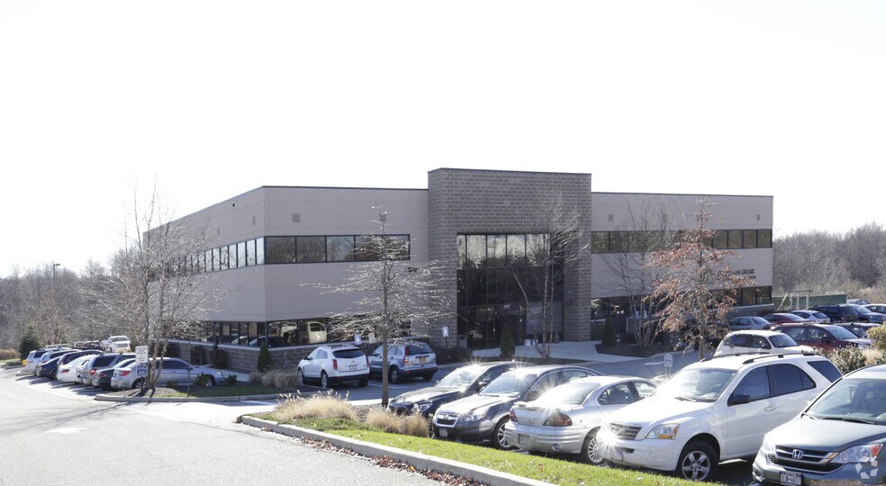 Primary Photo Of 384 Crystal Run Rd, Middletown Medical For Lease