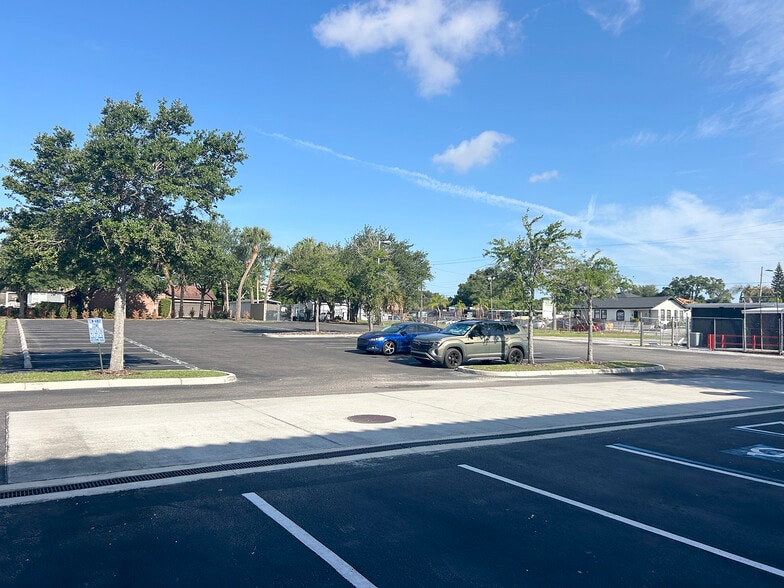 More Photos Of 2902 N Armenia Ave, Tampa Office For Lease