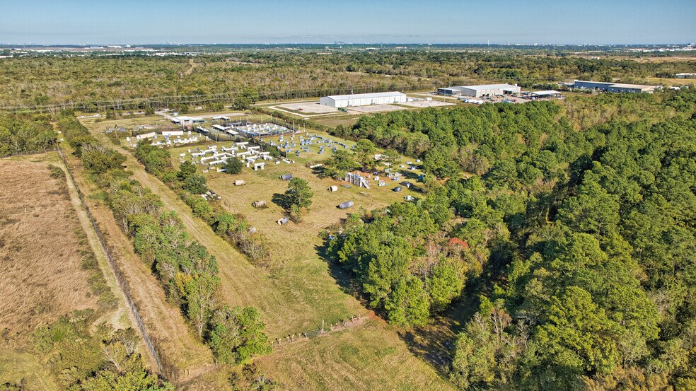 More Photos Of 14100 Beamer Rd, Friendswood Land For Sale