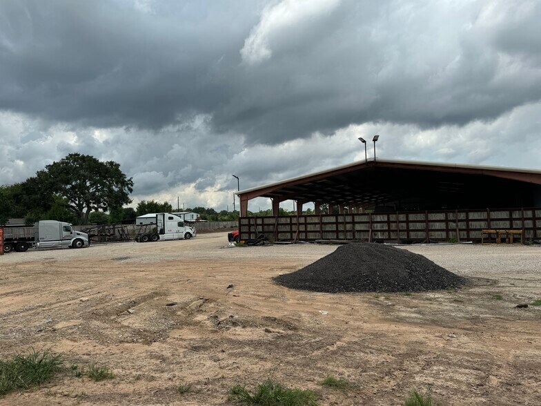 More Photos Of 18330 Mueschke Rd, Cypress Distribution For Sale