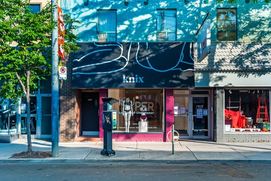 More Photos Of 628-630 Queen St W, Toronto Storefront Retail Residential For Lease