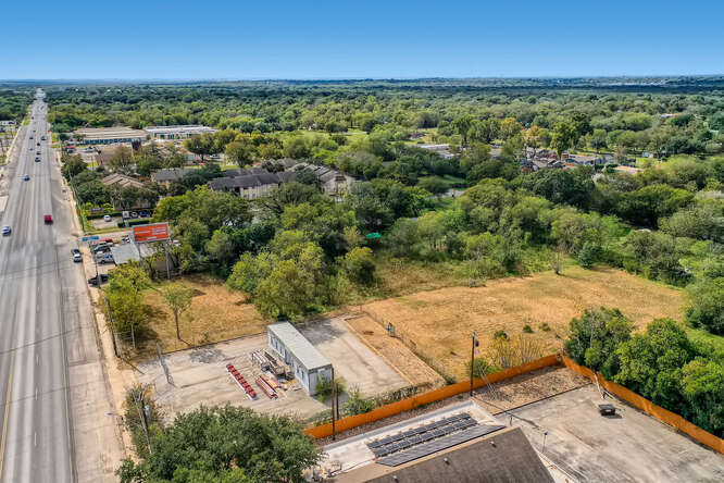 More Photos Of 2037-2041 S WW White Rd, San Antonio Land For Sale
