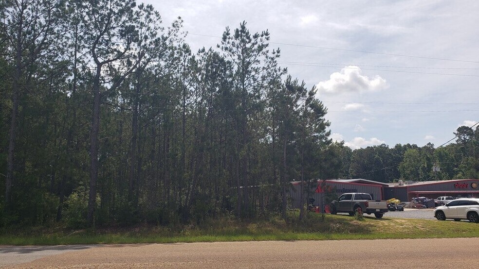 More Photos Of 300 N Industrial Park Dr, Liberty Land For Sale