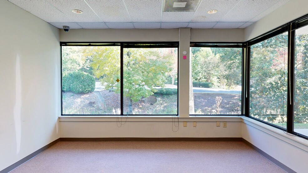 More Photos Of 303 Research Dr, Peachtree Corners Research And Development For Lease