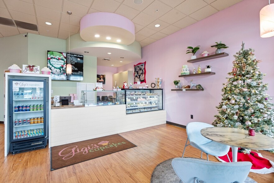 More Photos Of 203-205 S Stratford Rd, Winston-Salem Freestanding For Lease